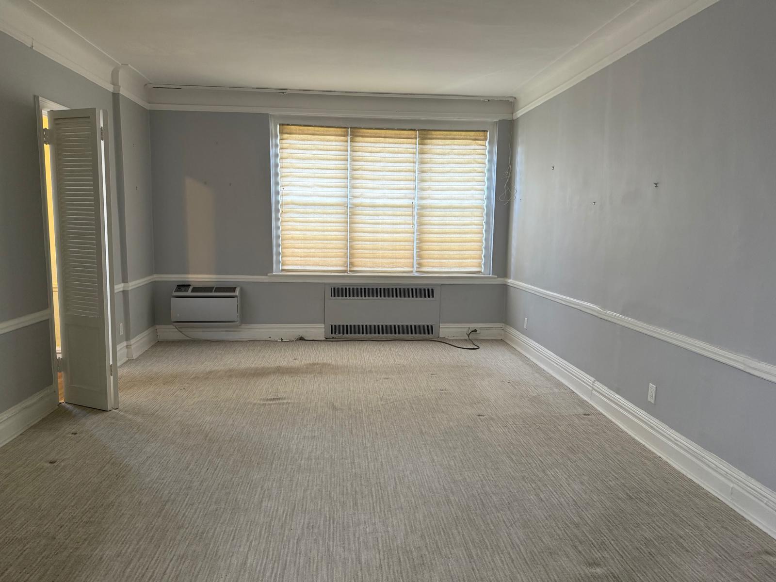 1 Meadow Drive # 3D, Woodmere, NY 11598