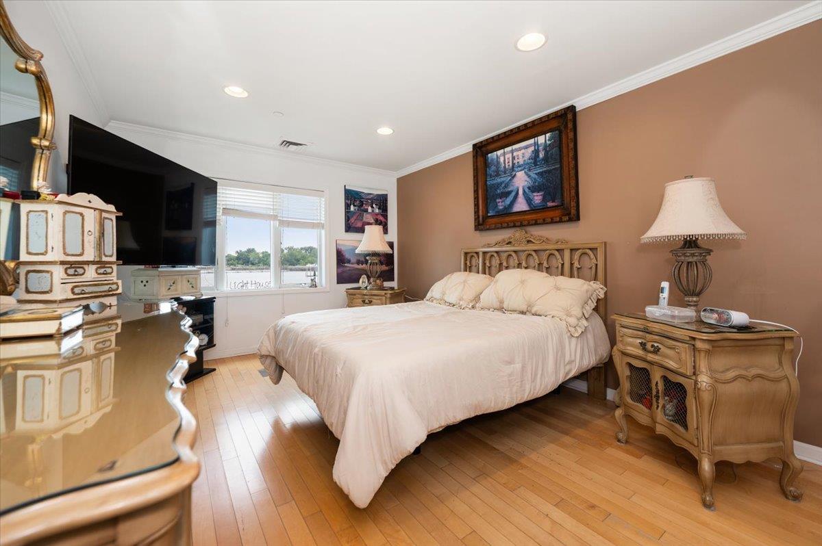 600 Clarence Avenue # 1J, Bronx, NY 10465