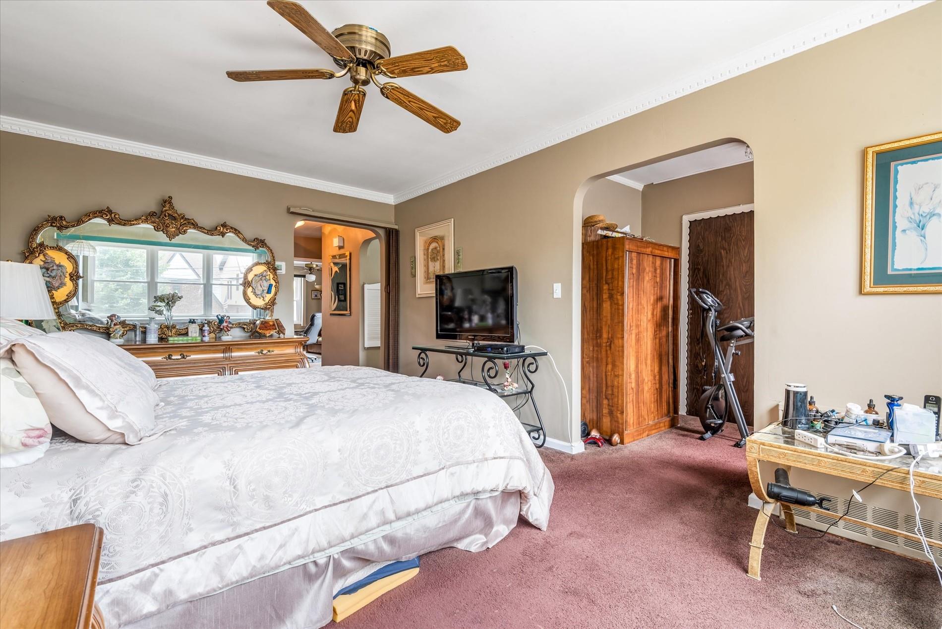 60-23 60th Road, Maspeth, NY 11378