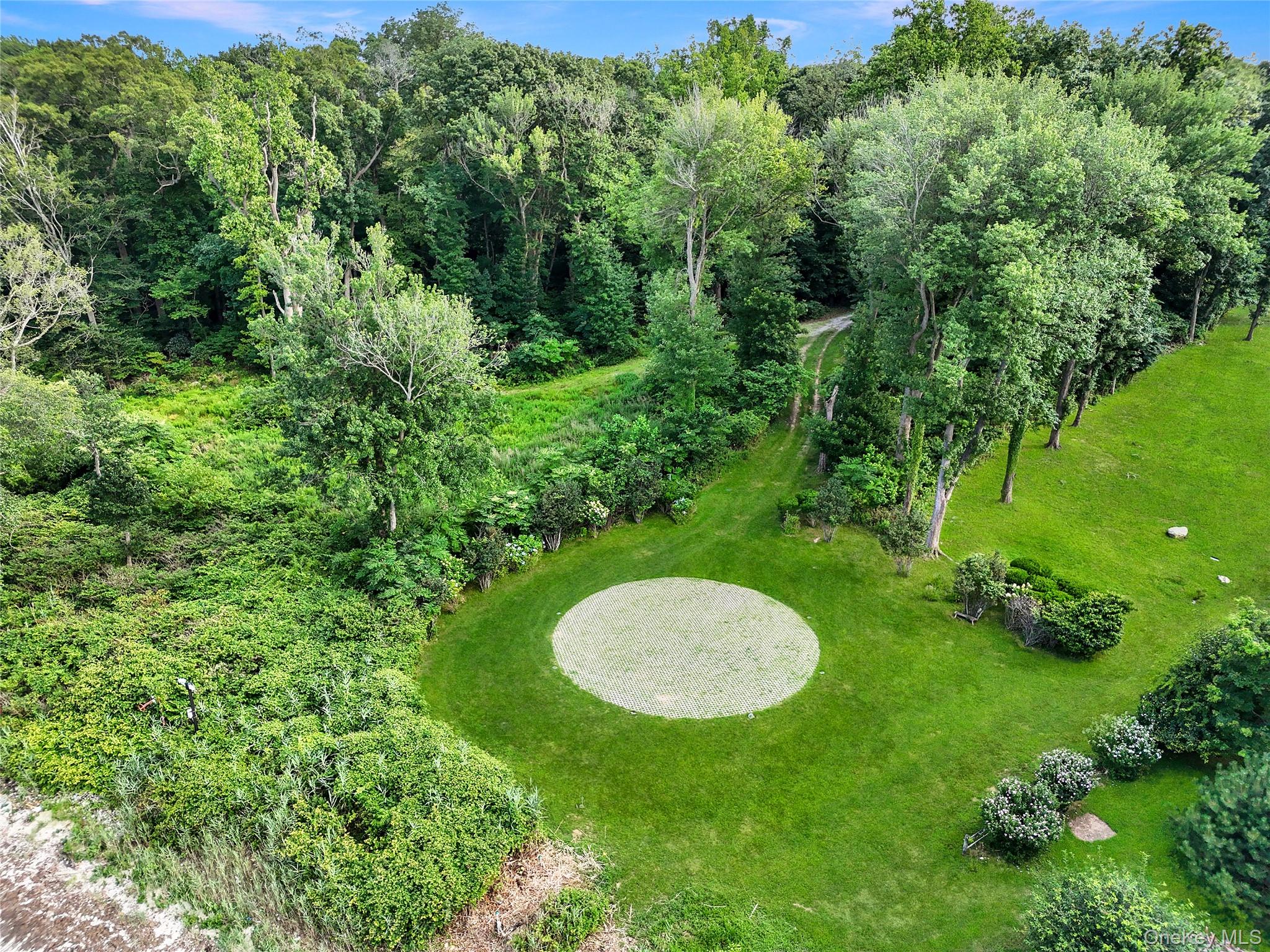 144 Centre Island Road, Centre Island, NY 11771