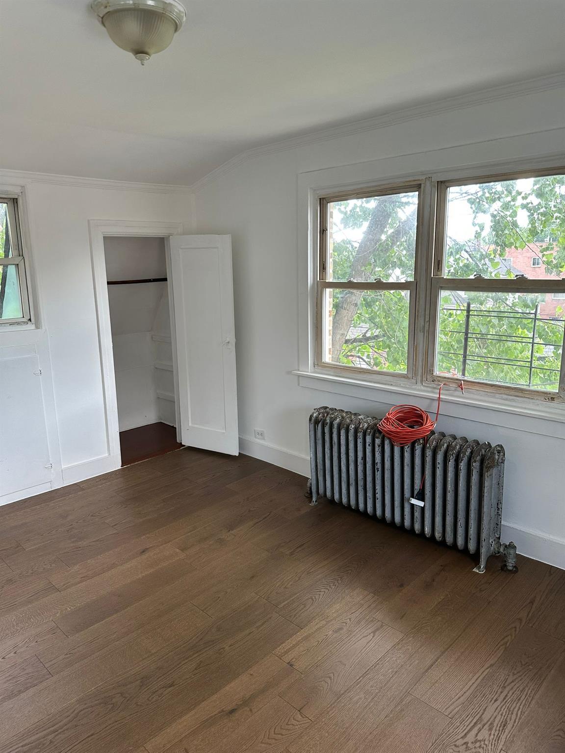 410 Thieriot Avenue, Bronx, NY 10473