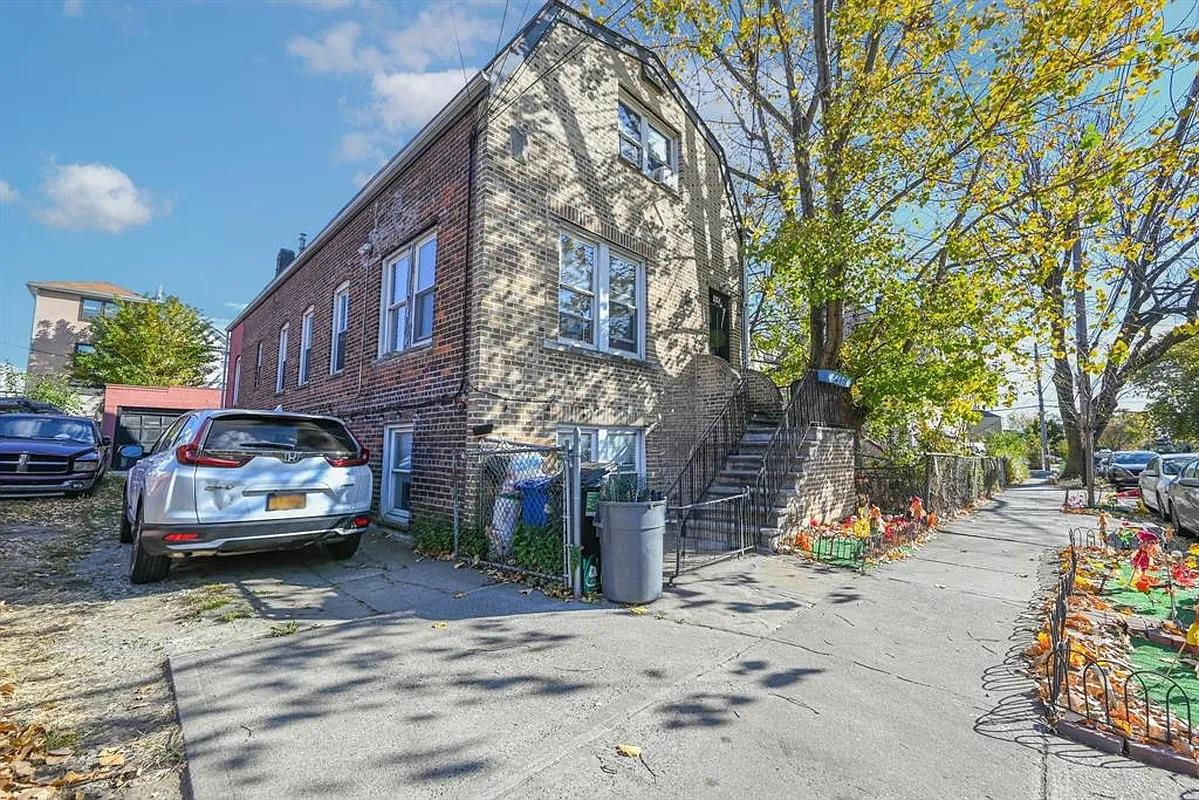 410 Thieriot Avenue, Bronx, NY 10473