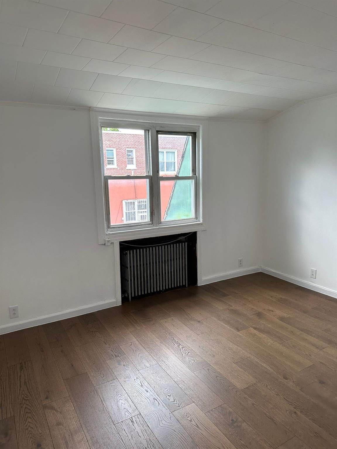 410 Thieriot Avenue, Bronx, NY 10473