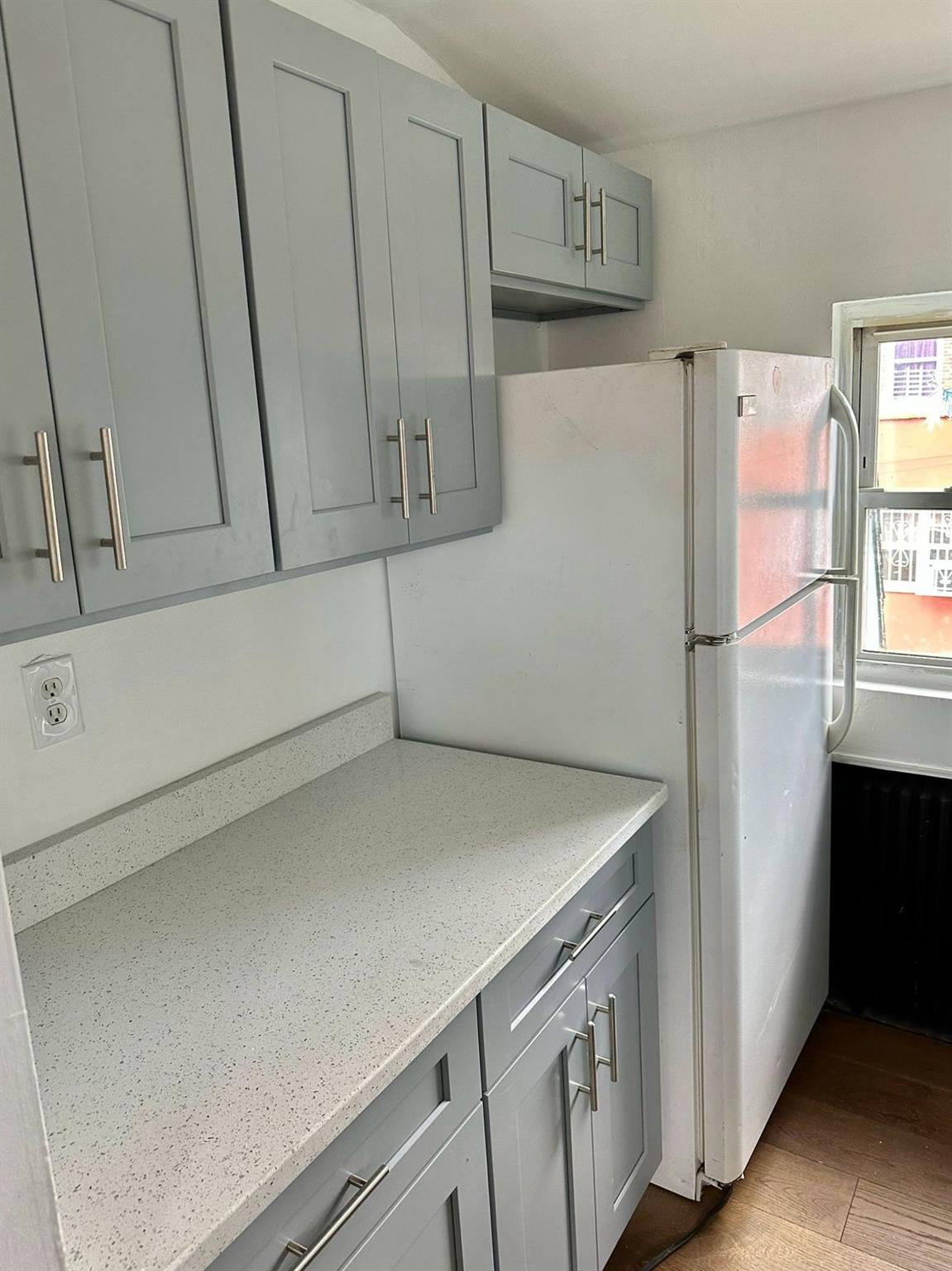 410 Thieriot Avenue, Bronx, NY 10473