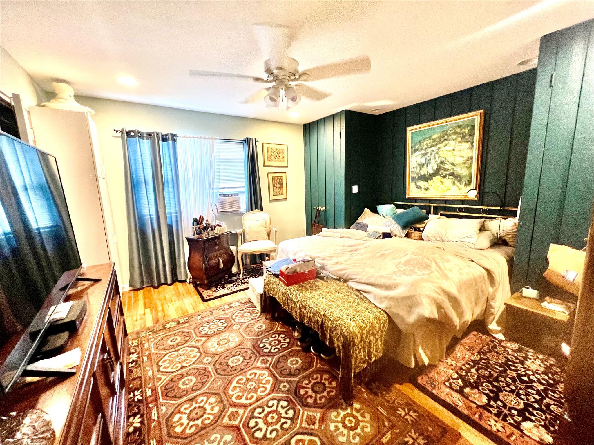 11 Pearl Street, North Woodmere, NY 11581