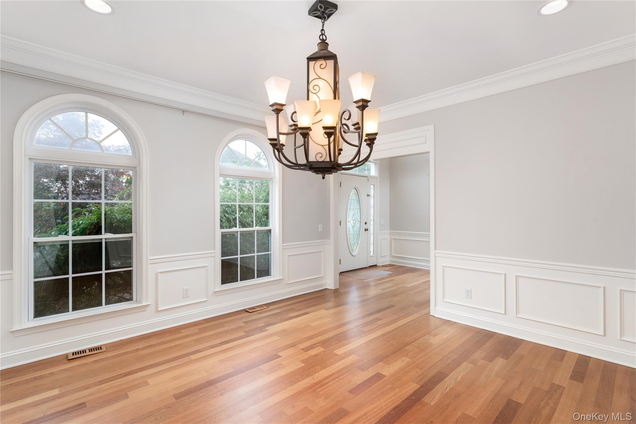 48 Avolet Court, Mount Sinai, NY 11766