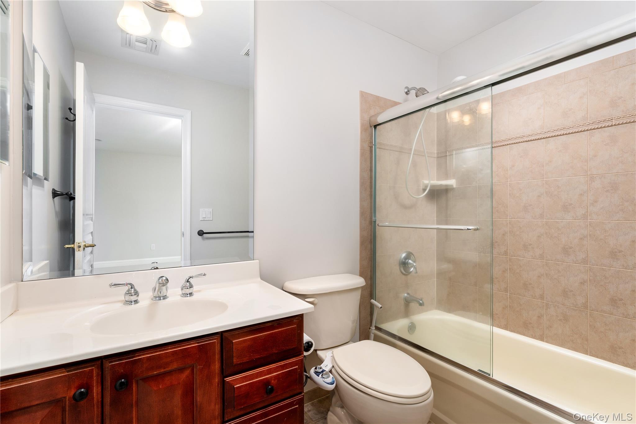 48 Avolet Court, Mount Sinai, NY 11766