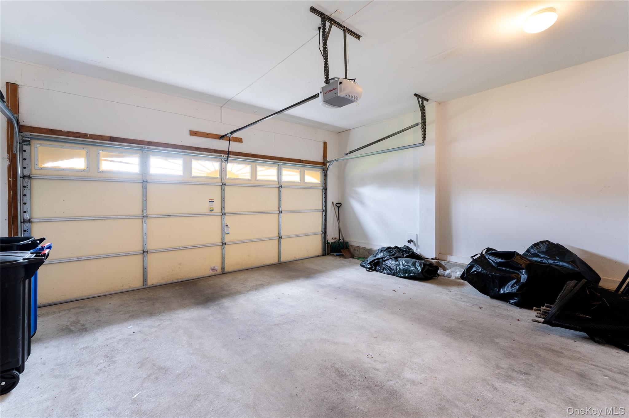 48 Avolet Court, Mount Sinai, NY 11766