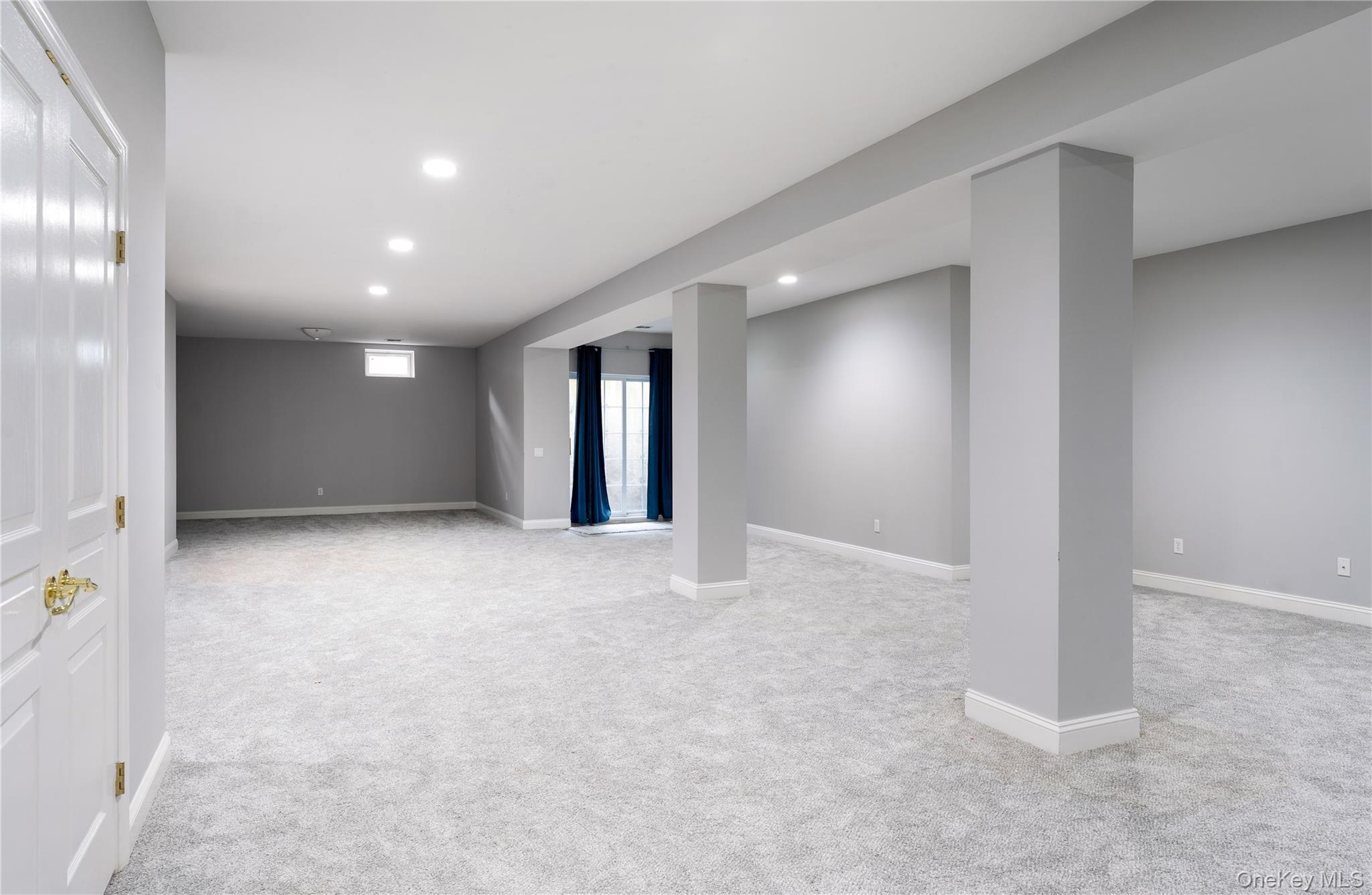 48 Avolet Court, Mount Sinai, NY 11766