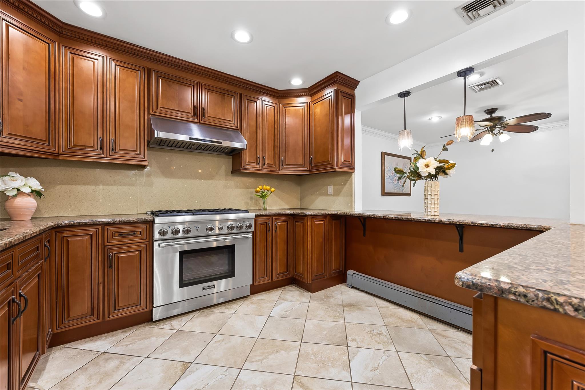 154-70 11th Avenue, Beechhurst, NY 11357