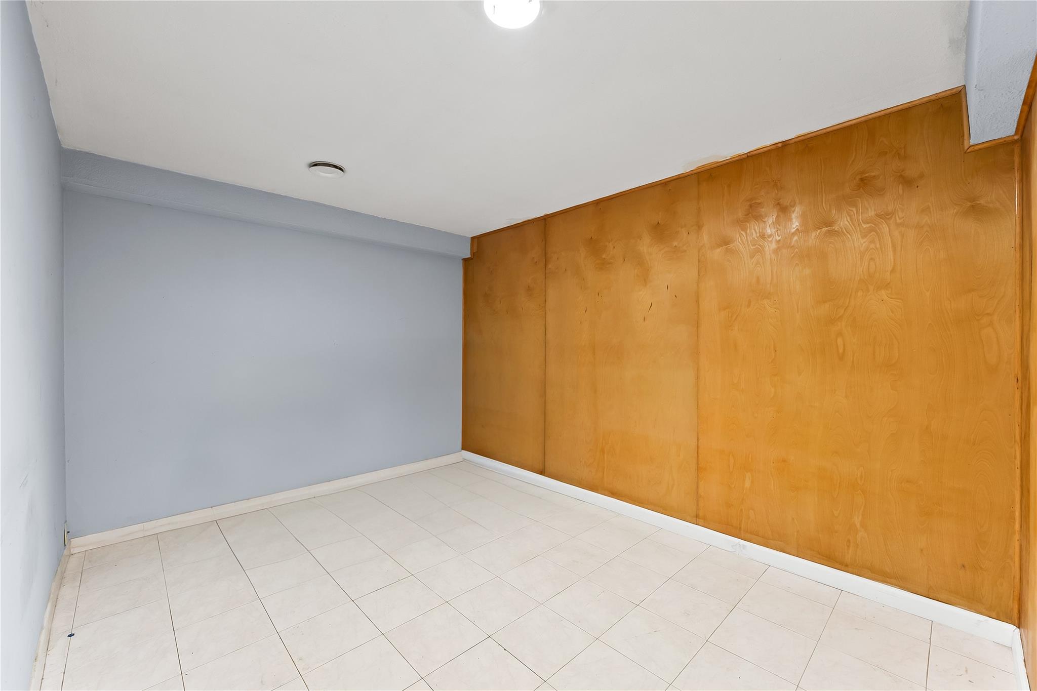 154-70 11th Avenue, Beechhurst, NY 11357