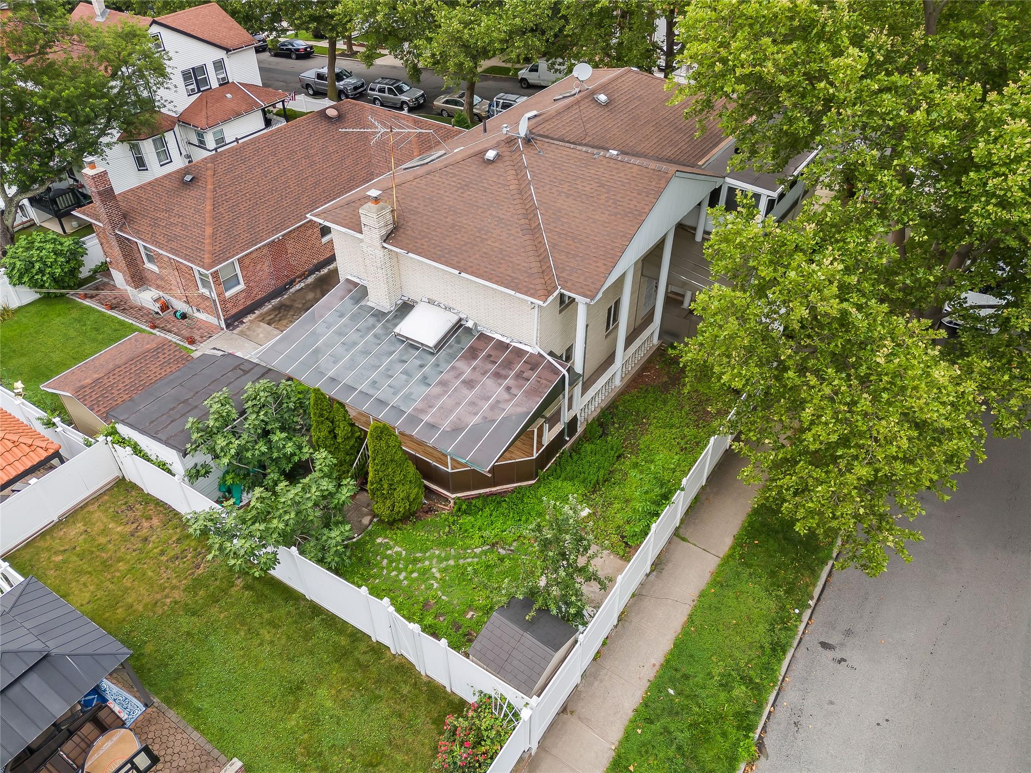 154-70 11th Avenue, Beechhurst, NY 11357