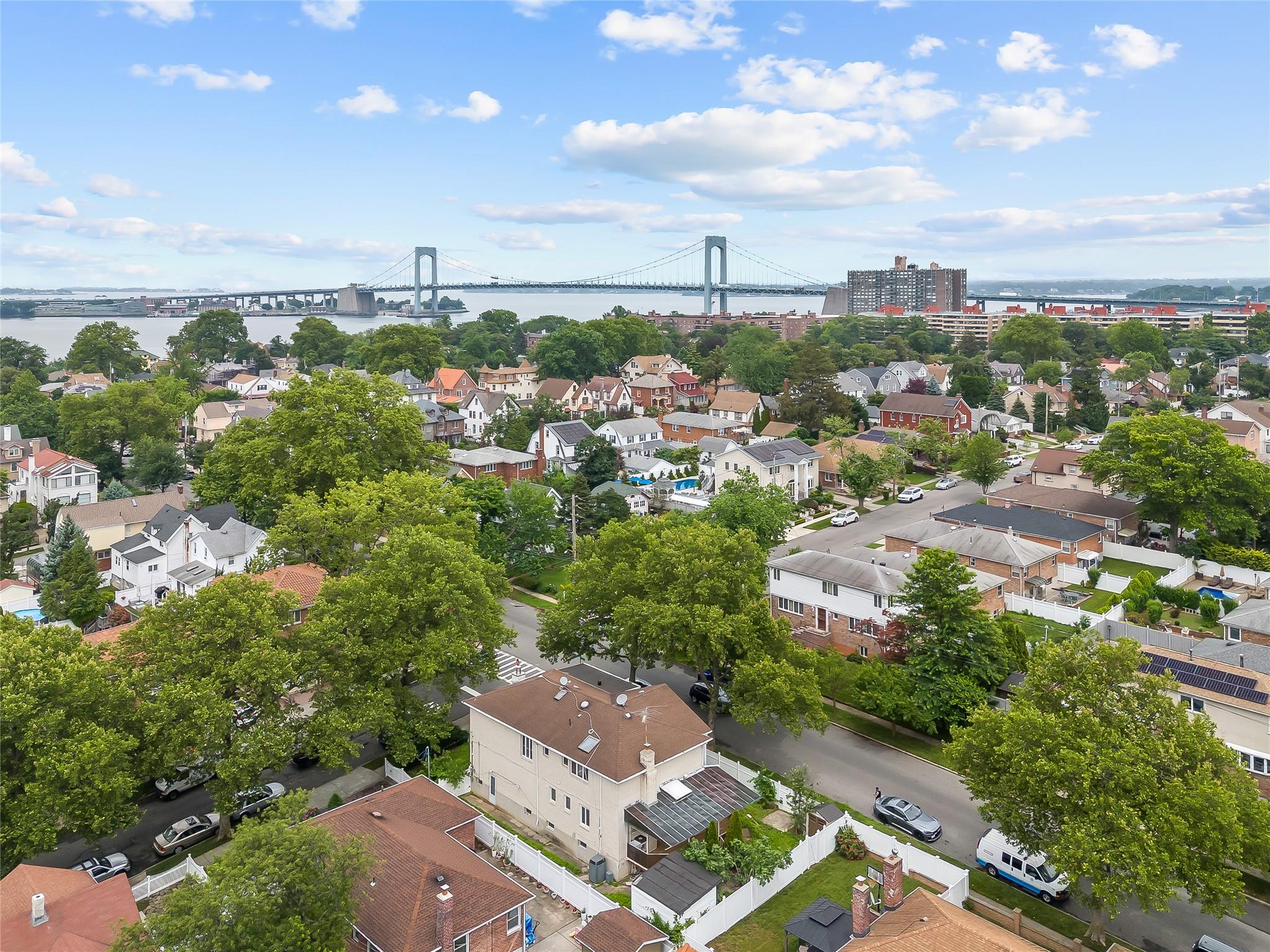 154-70 11th Avenue, Beechhurst, NY 11357