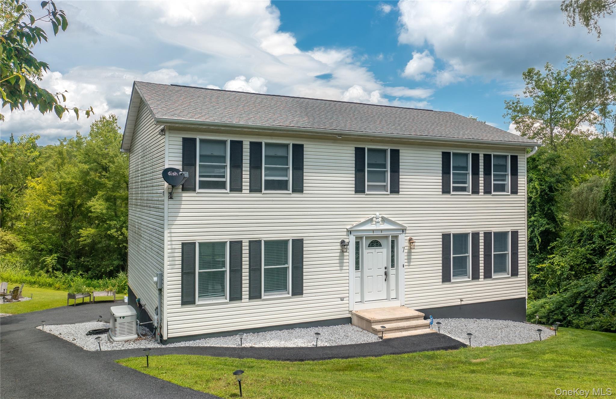 7 Glen Court, Pawling, NY 12564