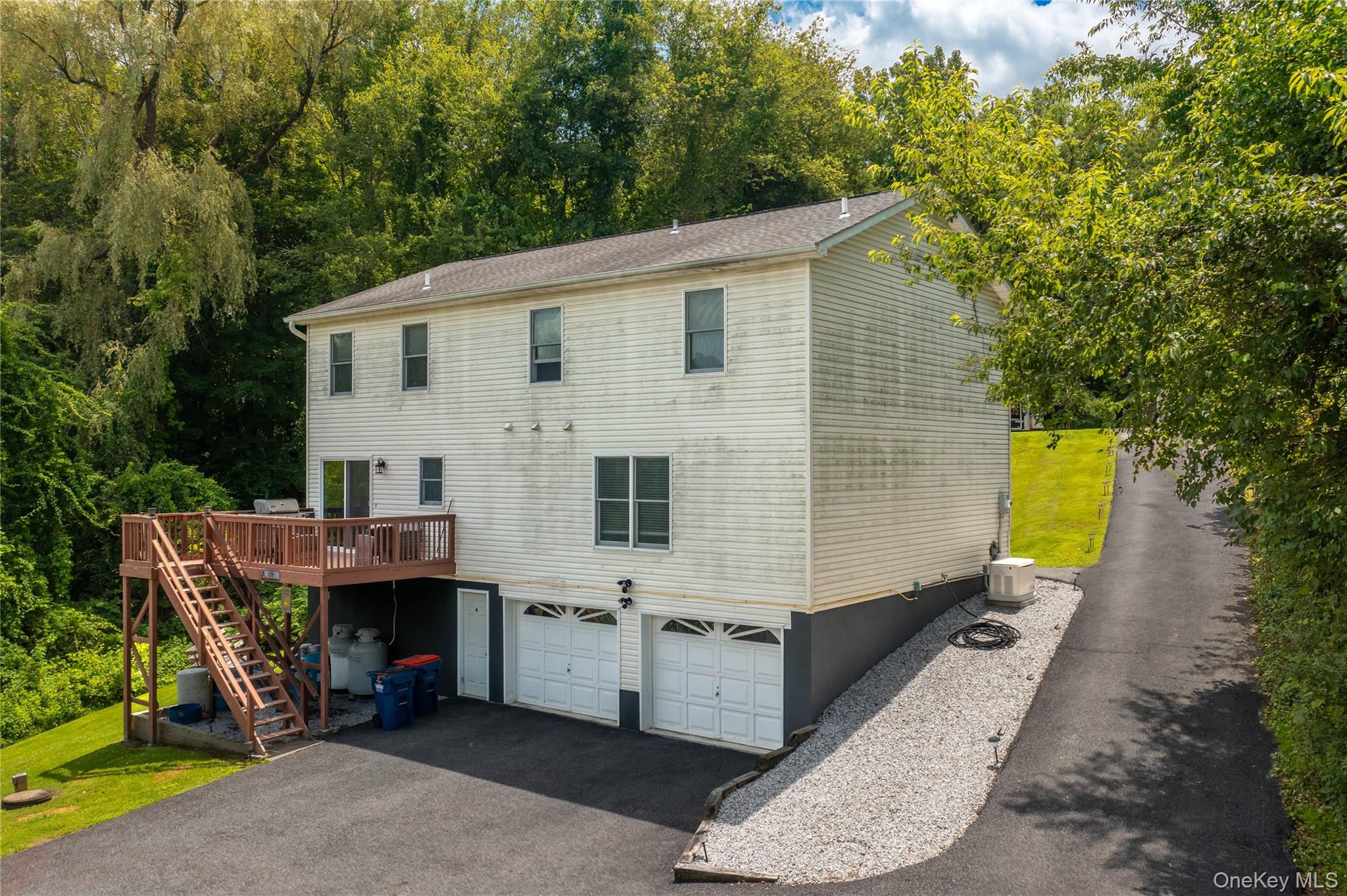 7 Glen Court, Pawling, NY 12564