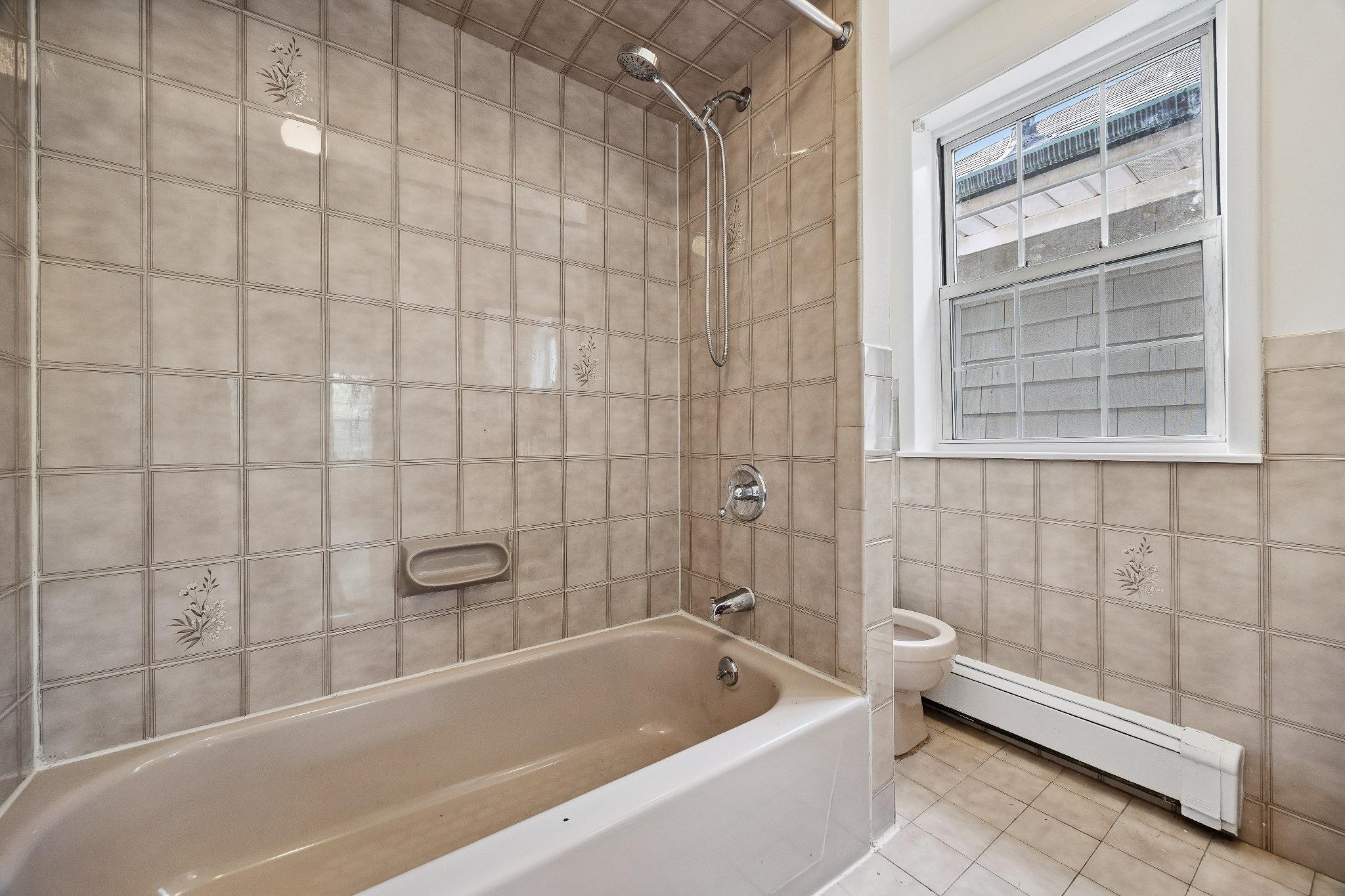 1639 Hone Avenue, Bronx, NY 10461