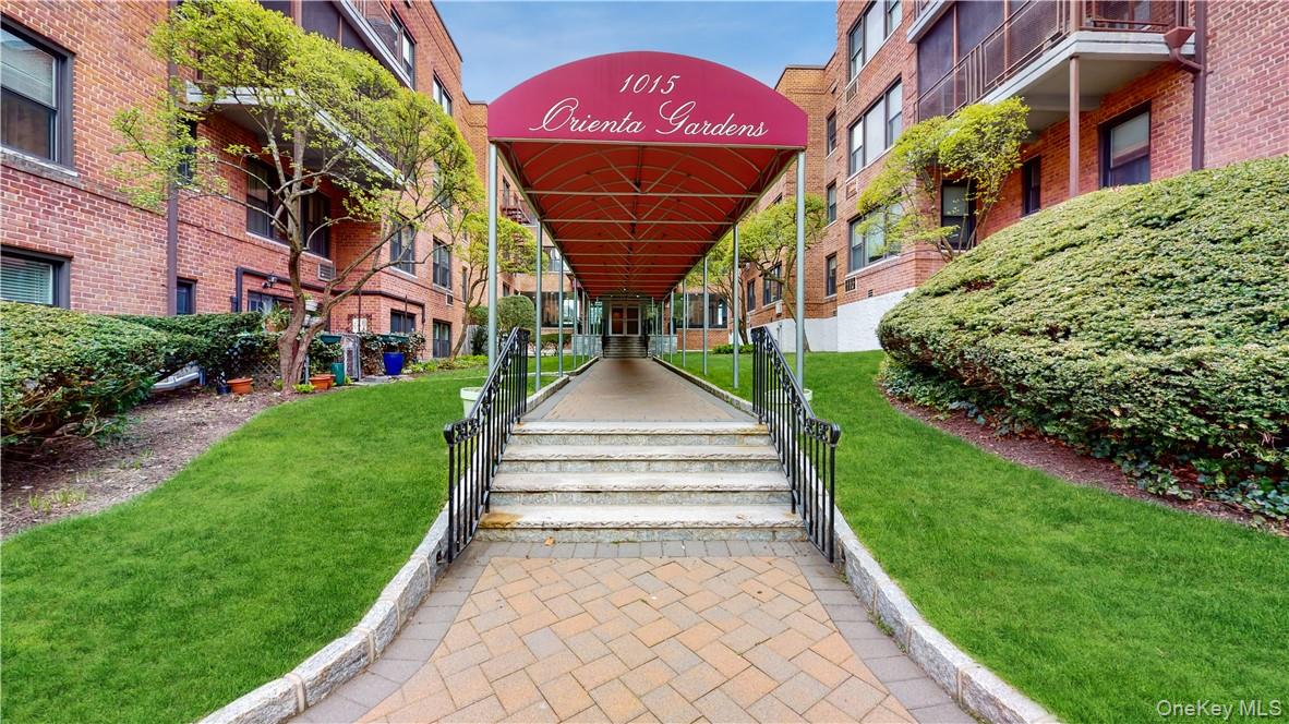 1015 Old Post Road # 3N, Mamaroneck, NY 10543