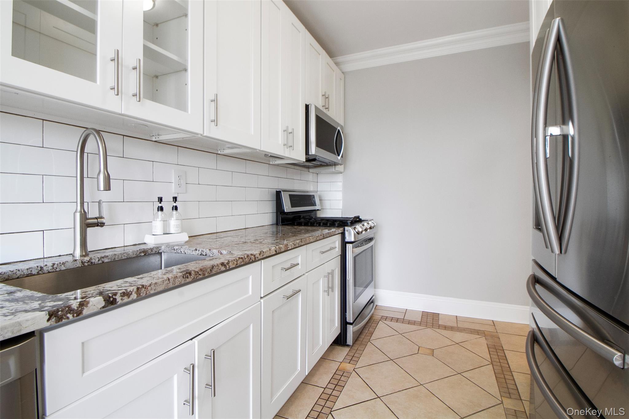 1015 Old Post Road # 3N, Mamaroneck, NY 10543