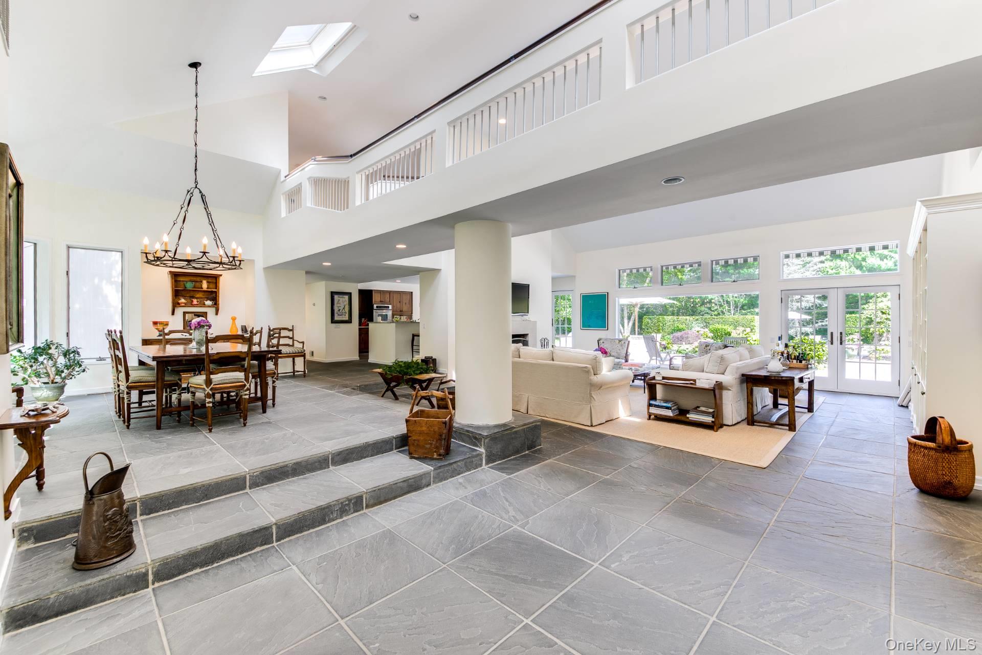 16 Elishas Path, Wainscott, NY 11975