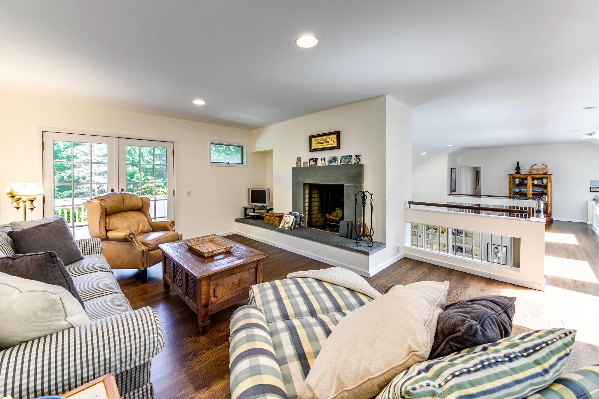 16 Elishas Path, Wainscott, NY 11975