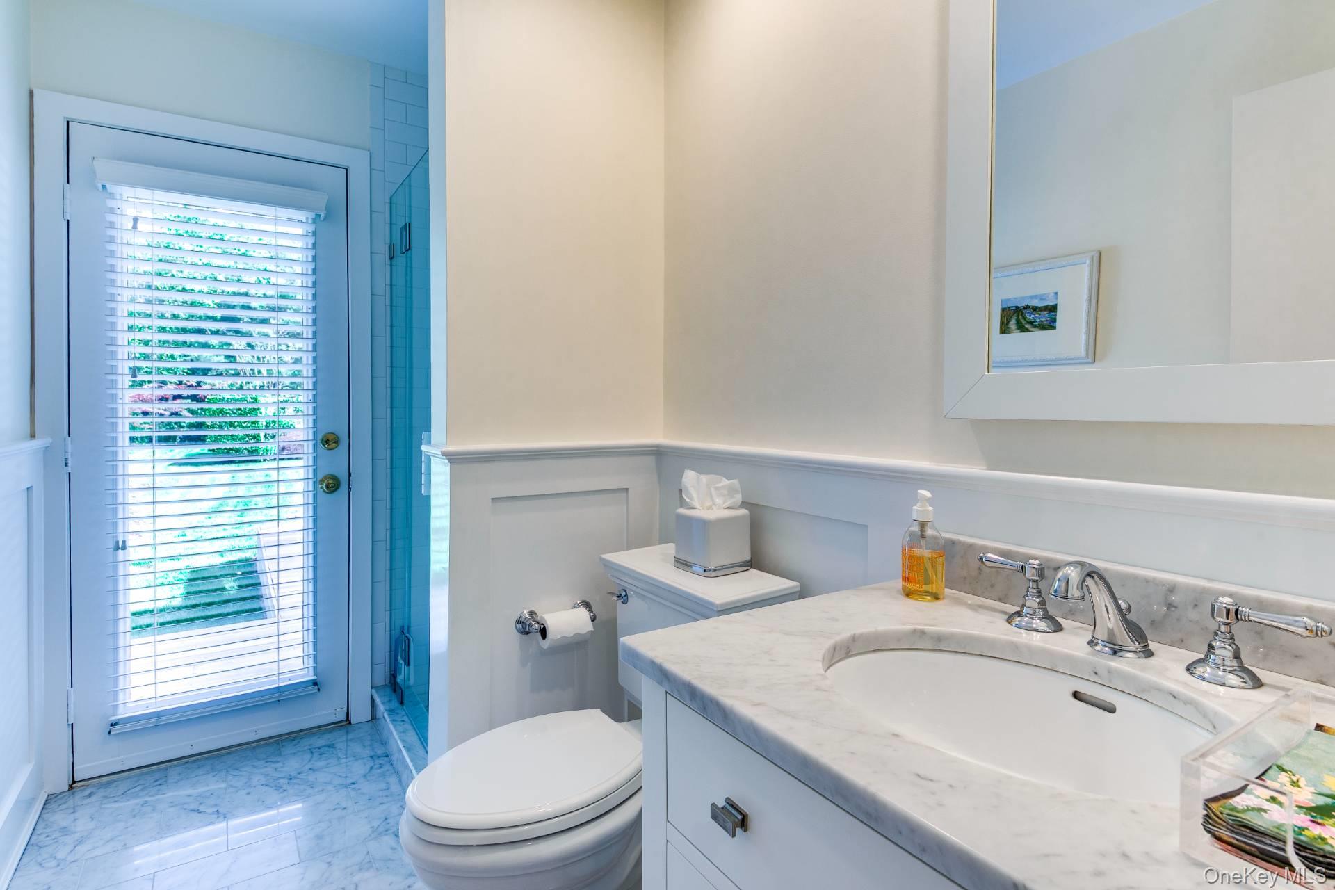 16 Elishas Path, Wainscott, NY 11975