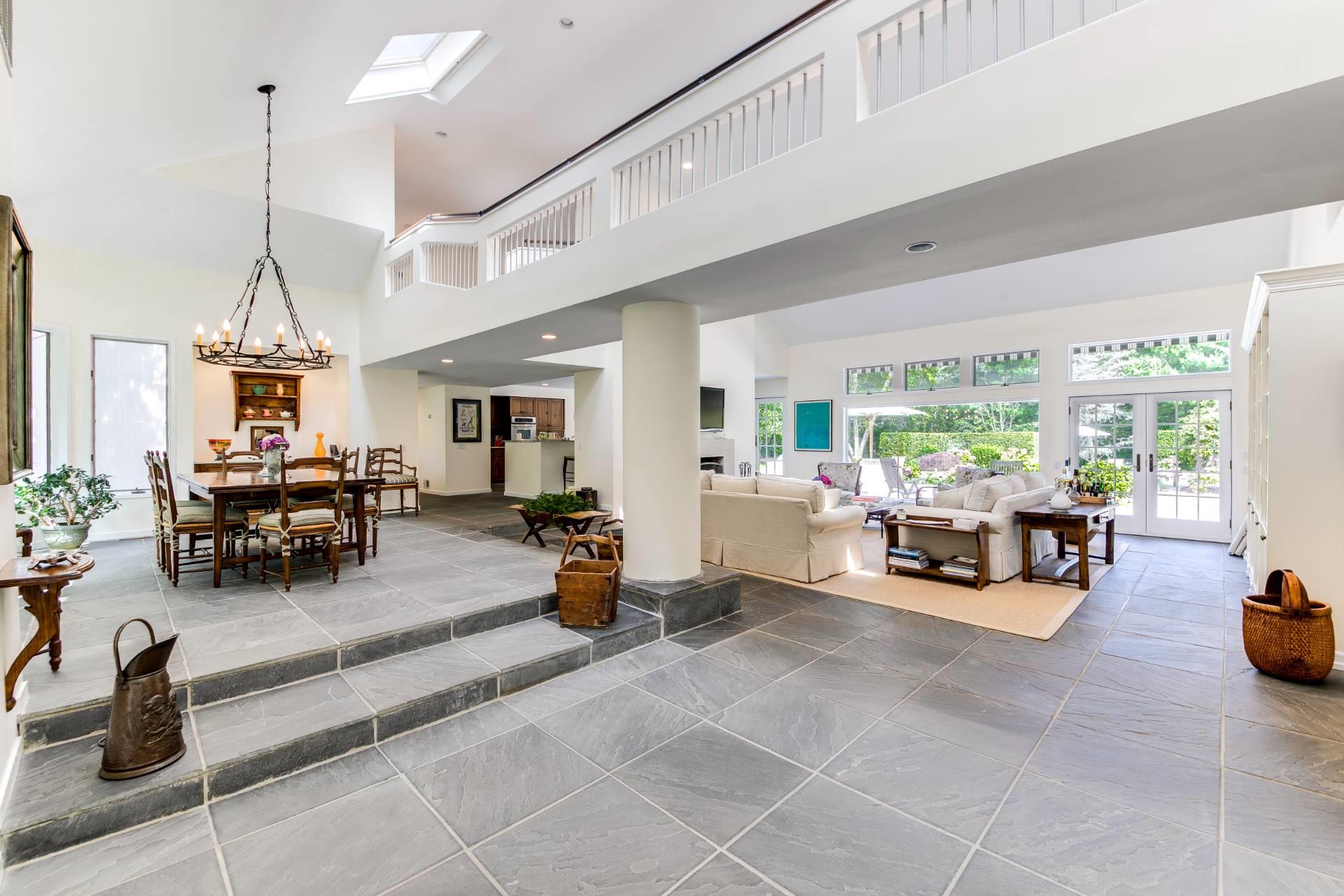 16 Elishas Path, Wainscott, NY 11975