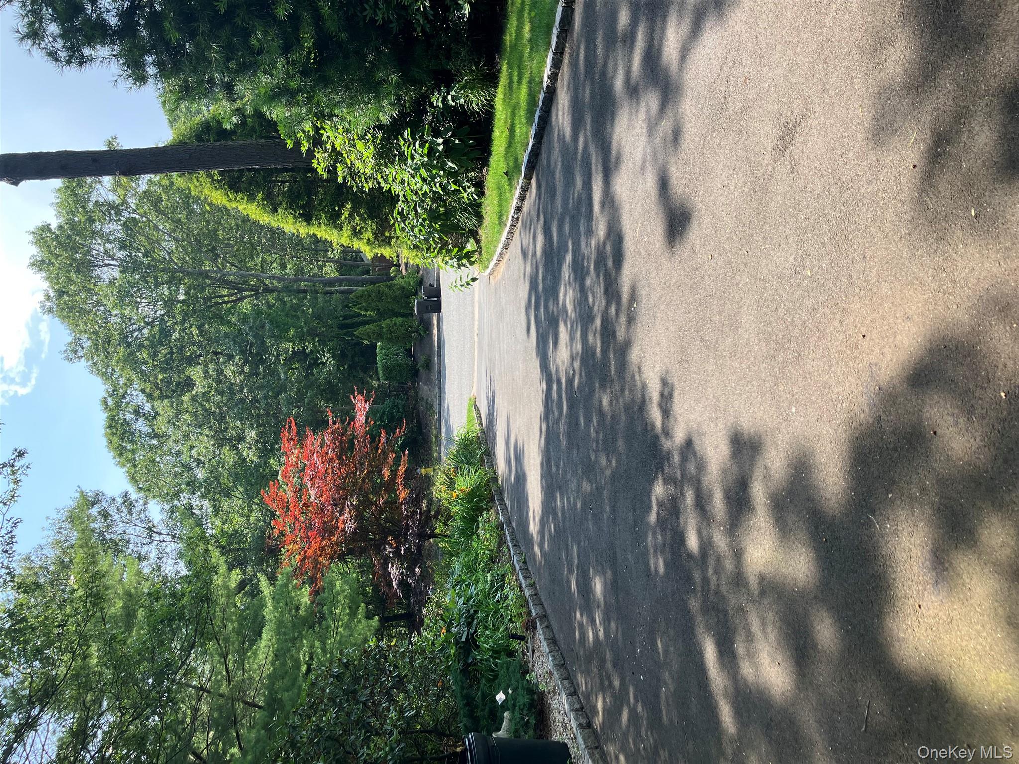 9 Silas Woods Road, Manorville, NY 11949