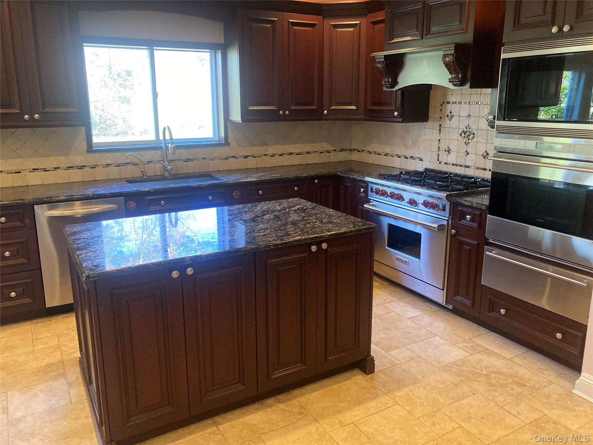 9 Silas Woods Road, Manorville, NY 11949