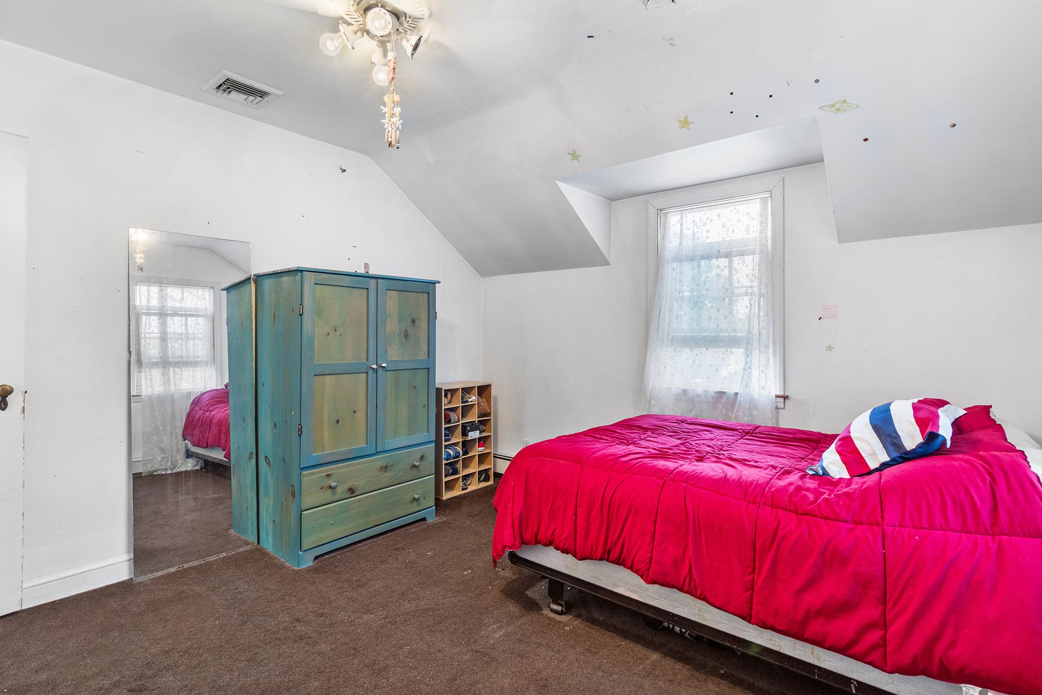 42 E Webster Street, Merrick, NY 11566