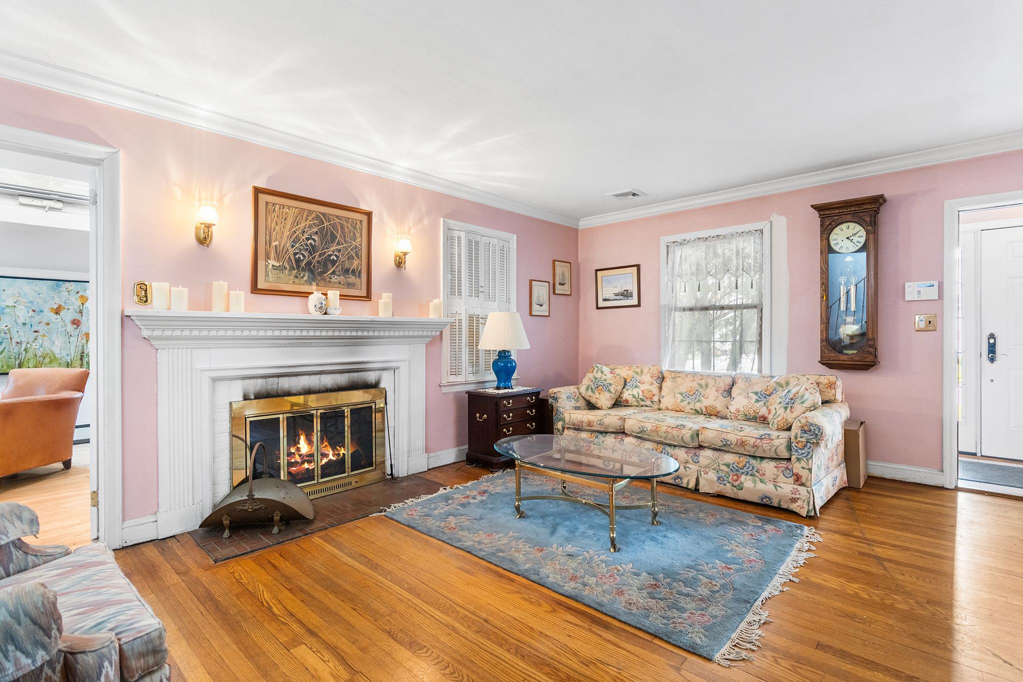 42 E Webster Street, Merrick, NY 11566