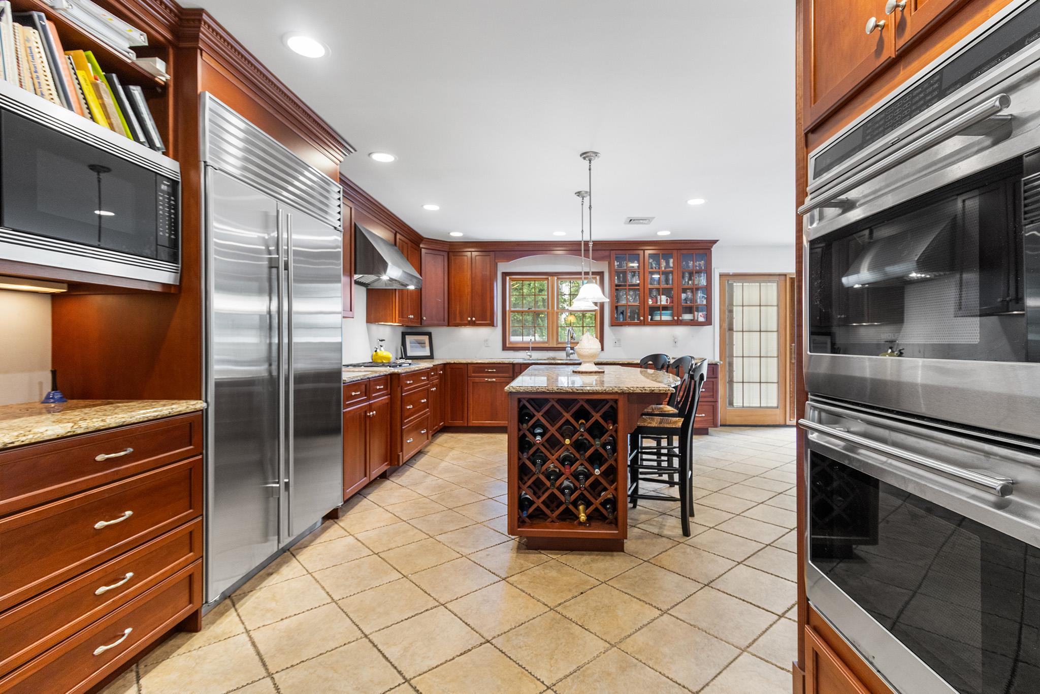 42 E Webster Street, Merrick, NY 11566