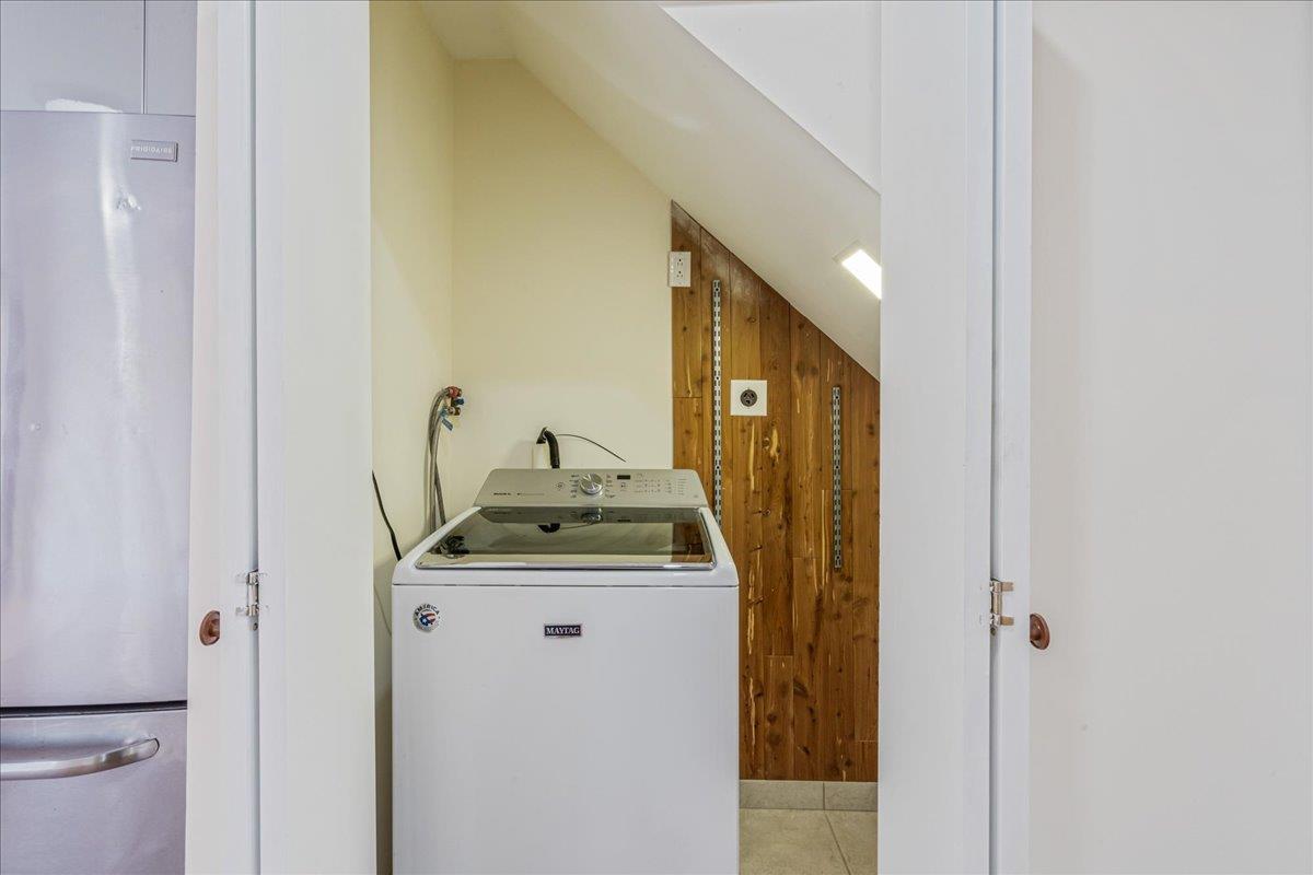 53-26 61st Street, Maspeth, NY 11378