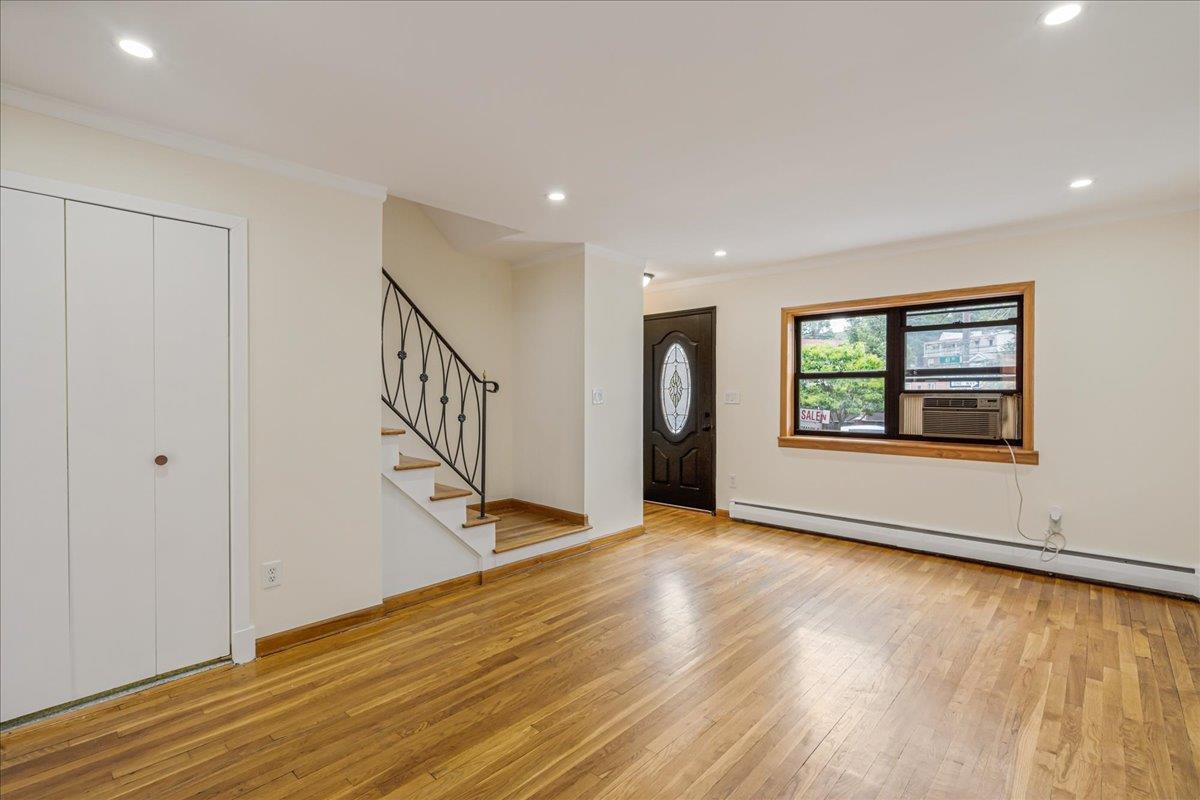 53-26 61st Street, Maspeth, NY 11378