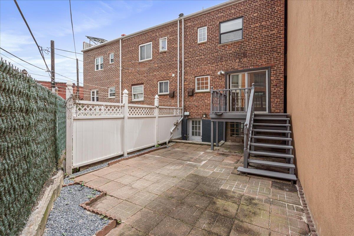 53-26 61st Street, Maspeth, NY 11378