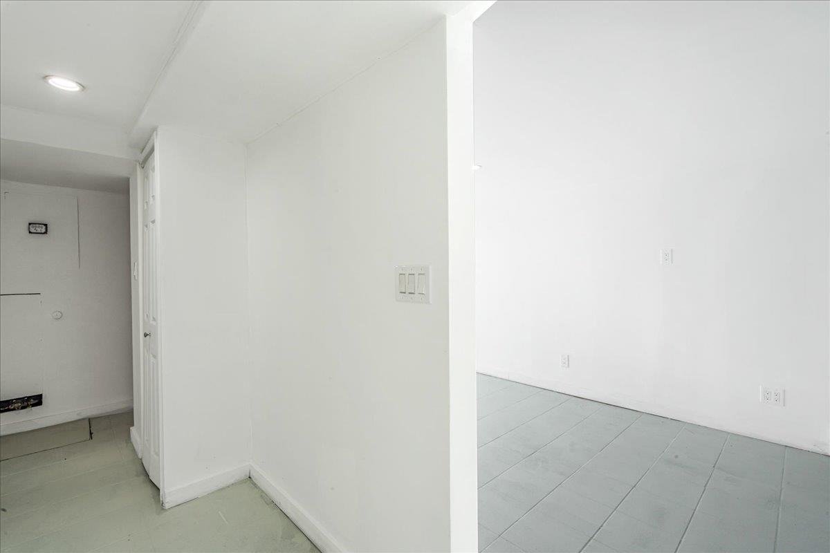 53-26 61st Street, Maspeth, NY 11378