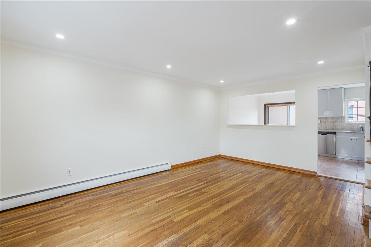 53-26 61st Street, Maspeth, NY 11378