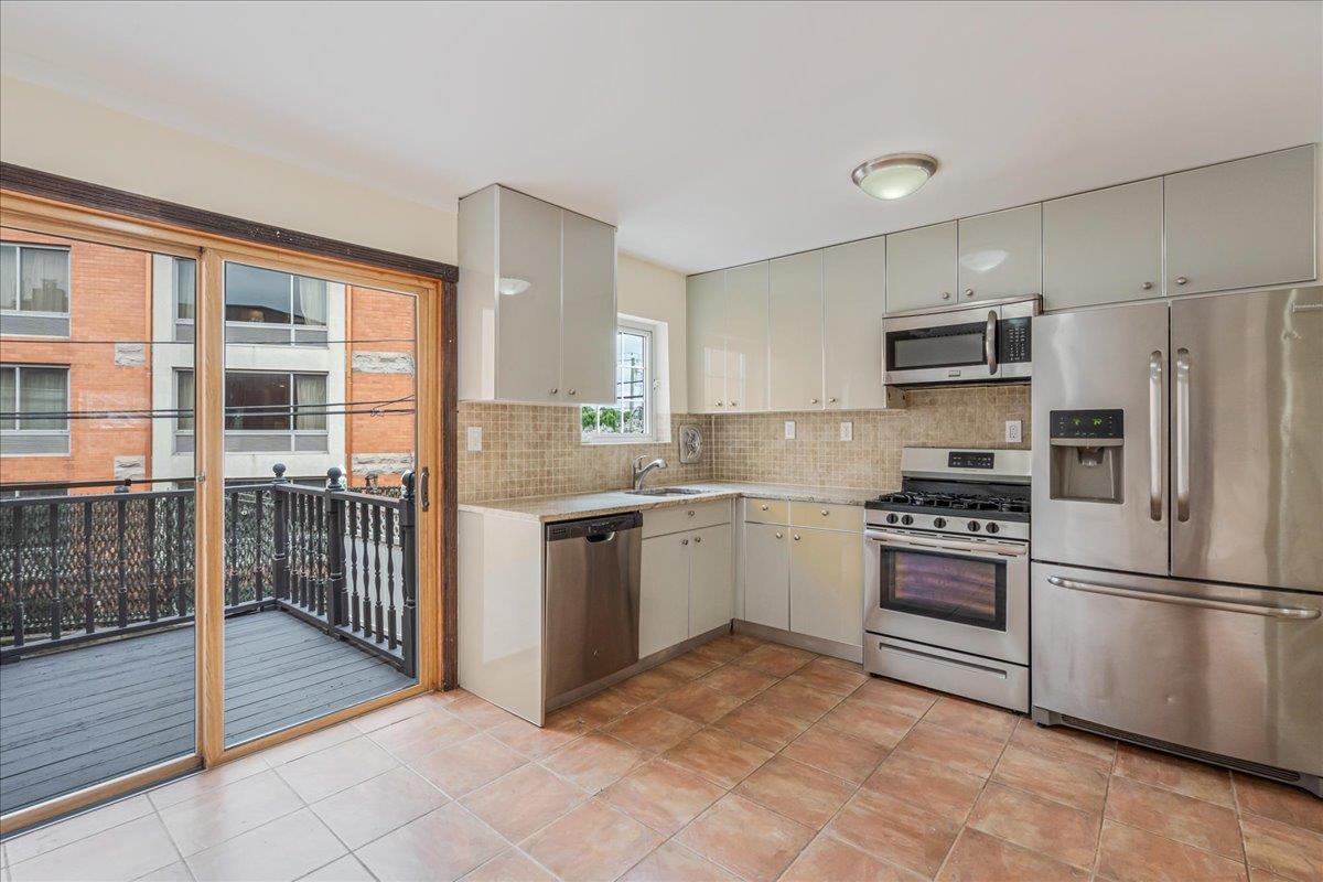 53-26 61st Street, Maspeth, NY 11378