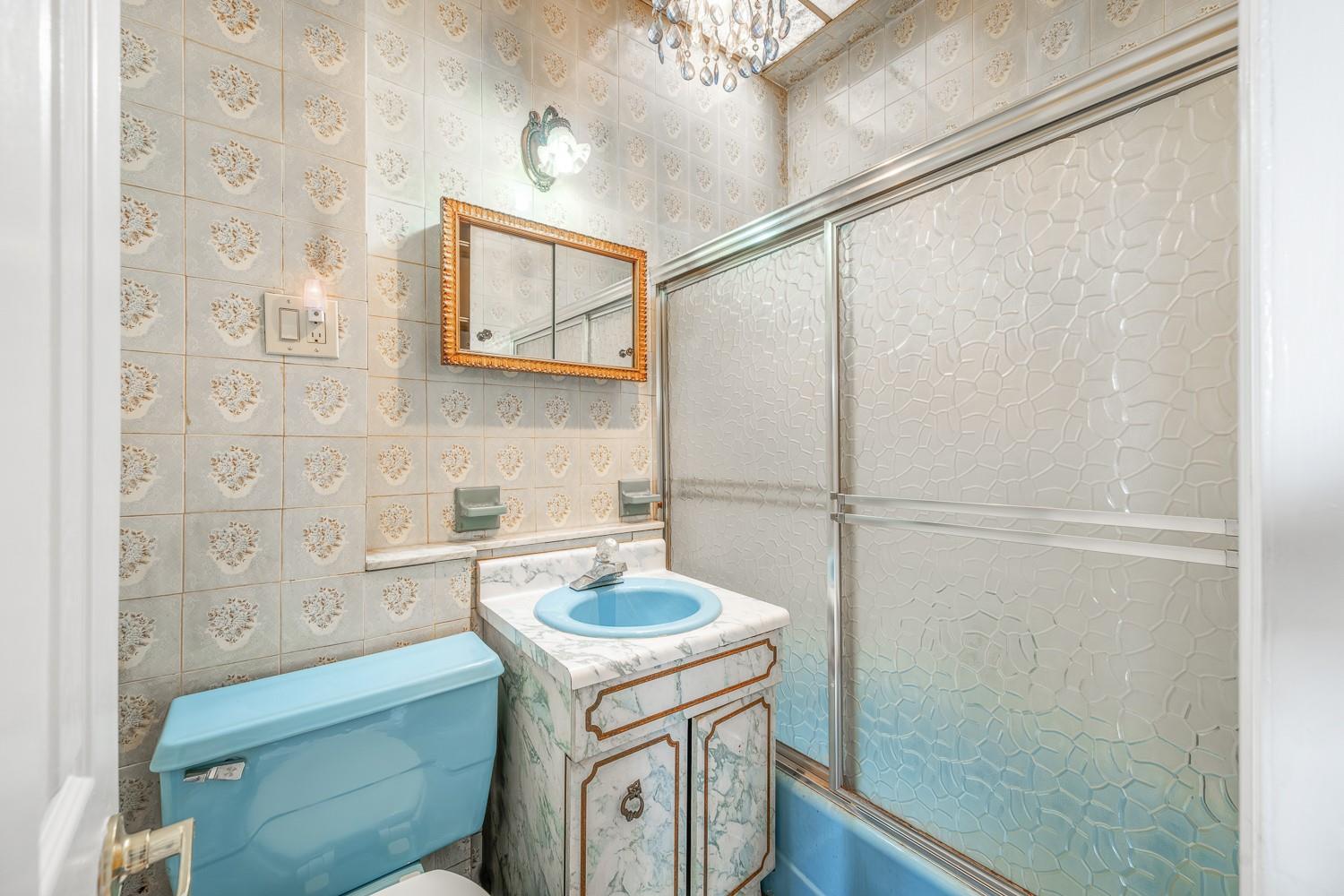 2339 Astoria Boulevard, Astoria, NY 11102