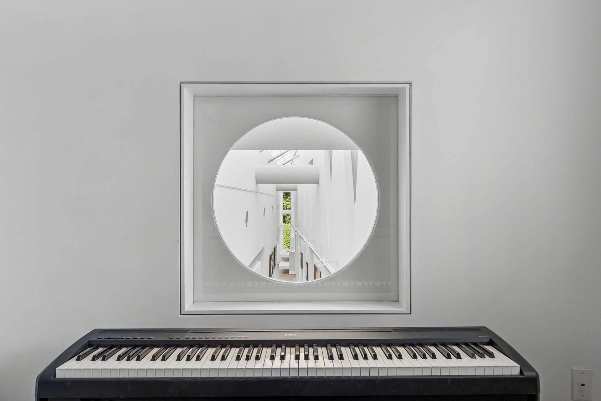 210 Narrow Lane E, Sagaponack, NY 11962