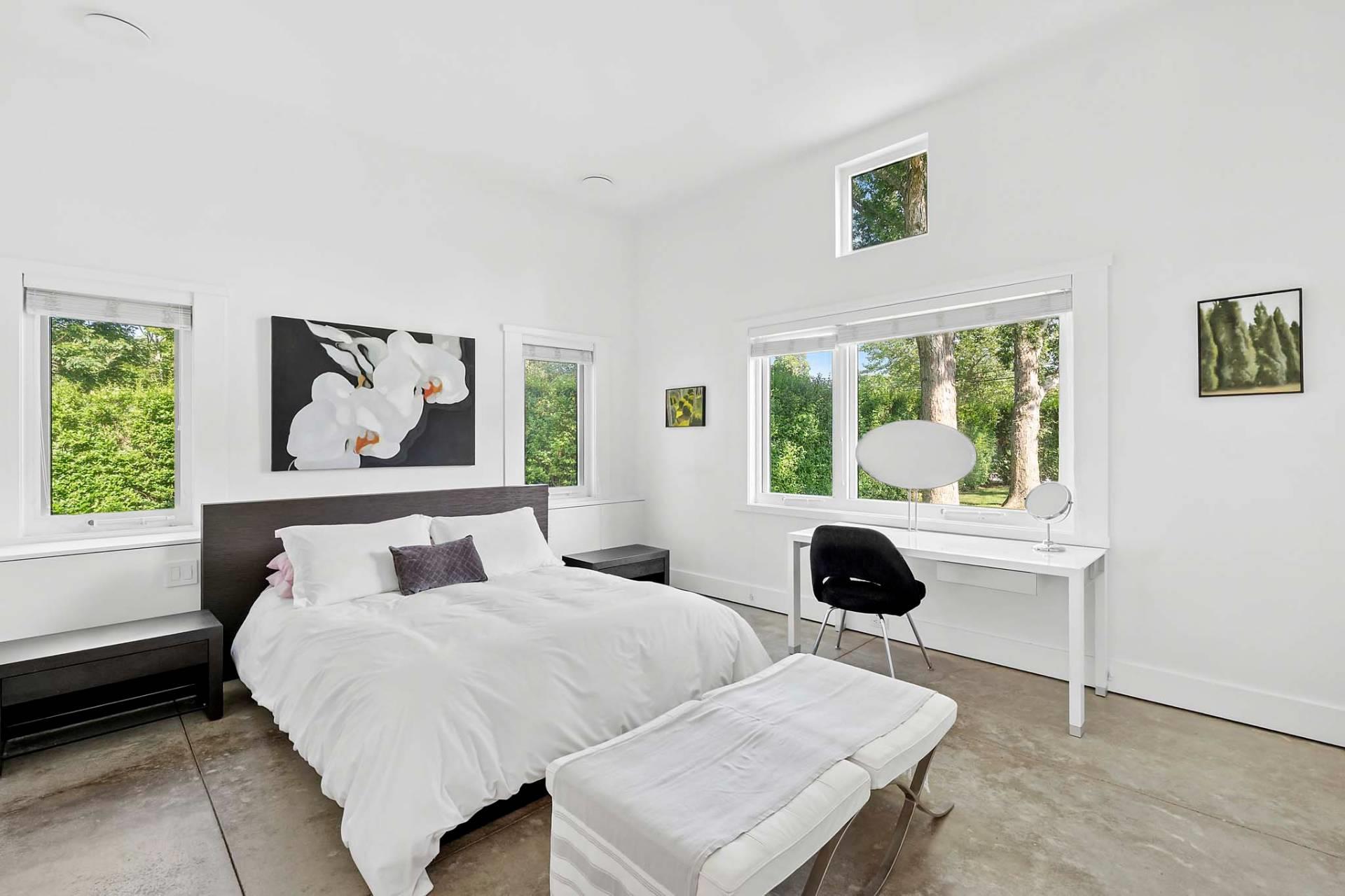 210 Narrow Lane E, Sagaponack, NY 11962