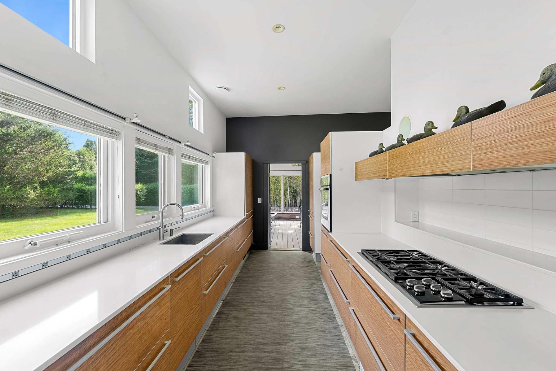 210 Narrow Lane E, Sagaponack, NY 11962