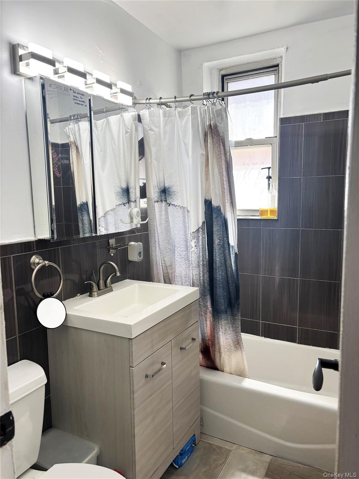 530 Dubois Avenue # B3, Valley Stream, NY 11581