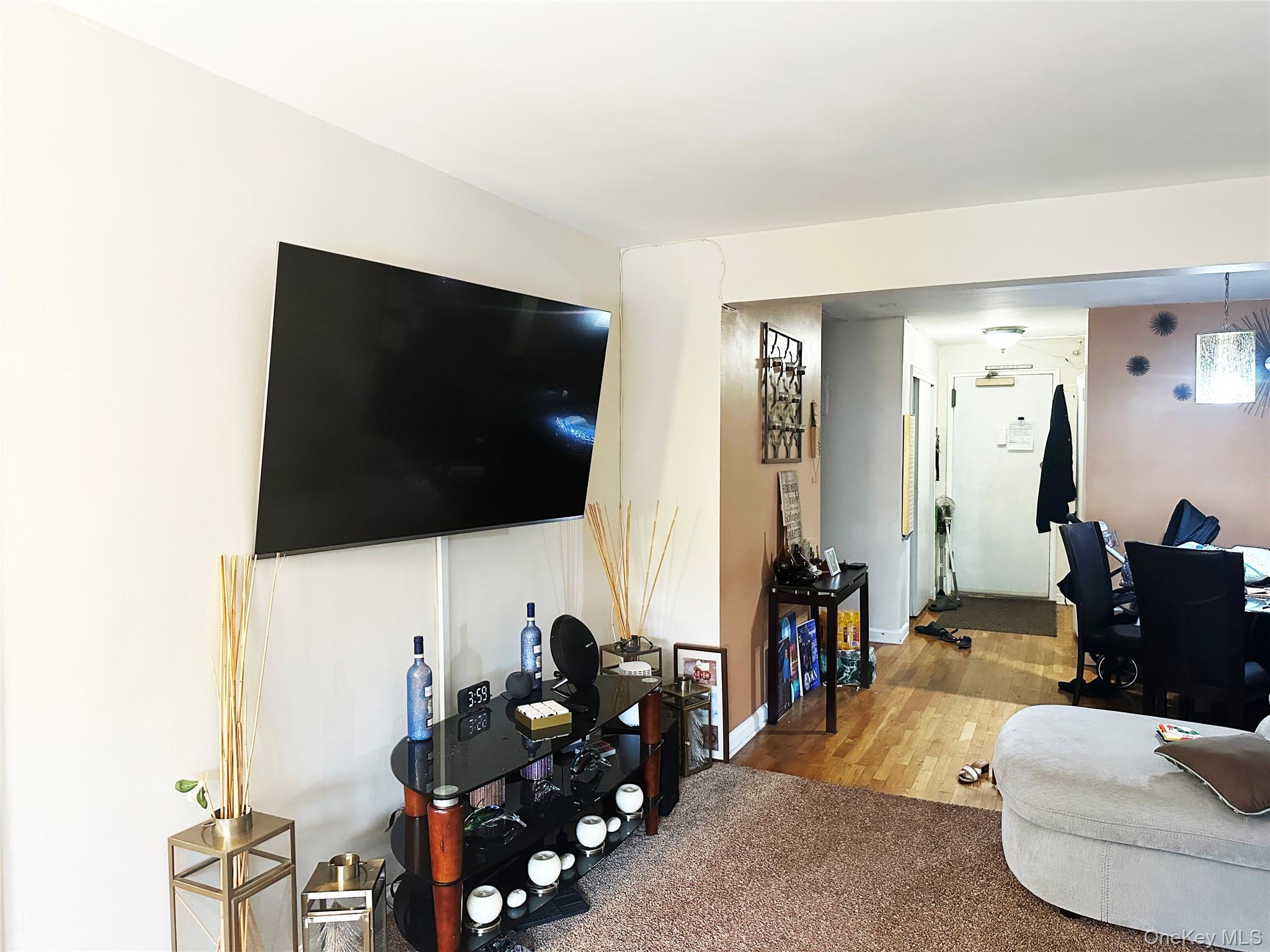 530 Dubois Avenue # B3, Valley Stream, NY 11581