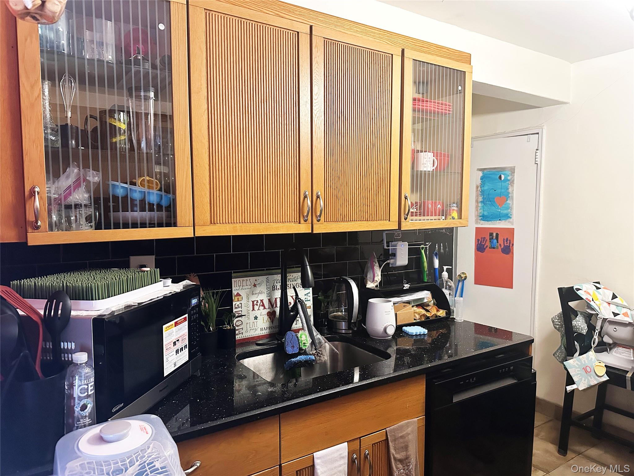 530 Dubois Avenue # B3, Valley Stream, NY 11581