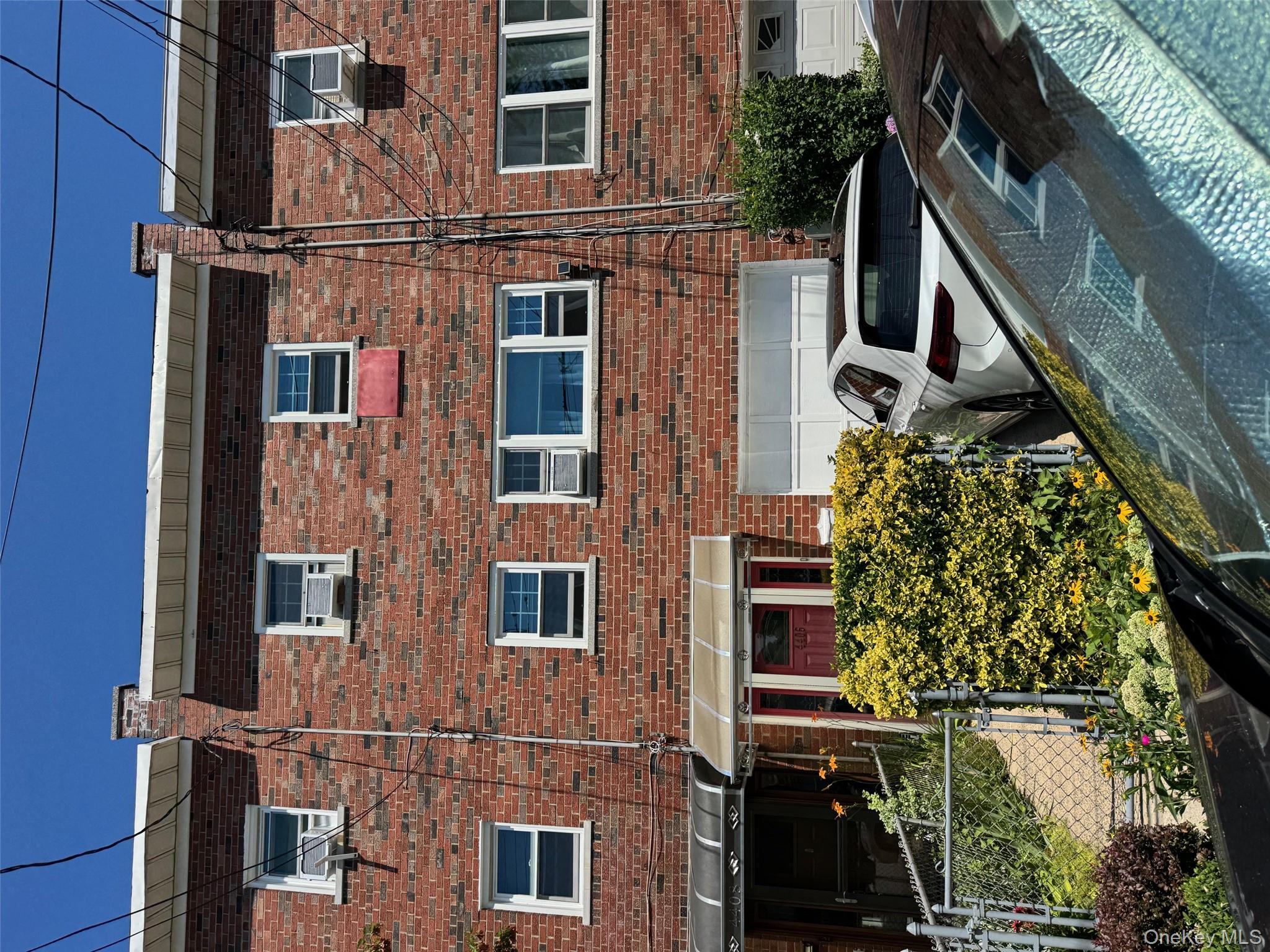 4406 Murdock Avenue, Bronx, NY 10466