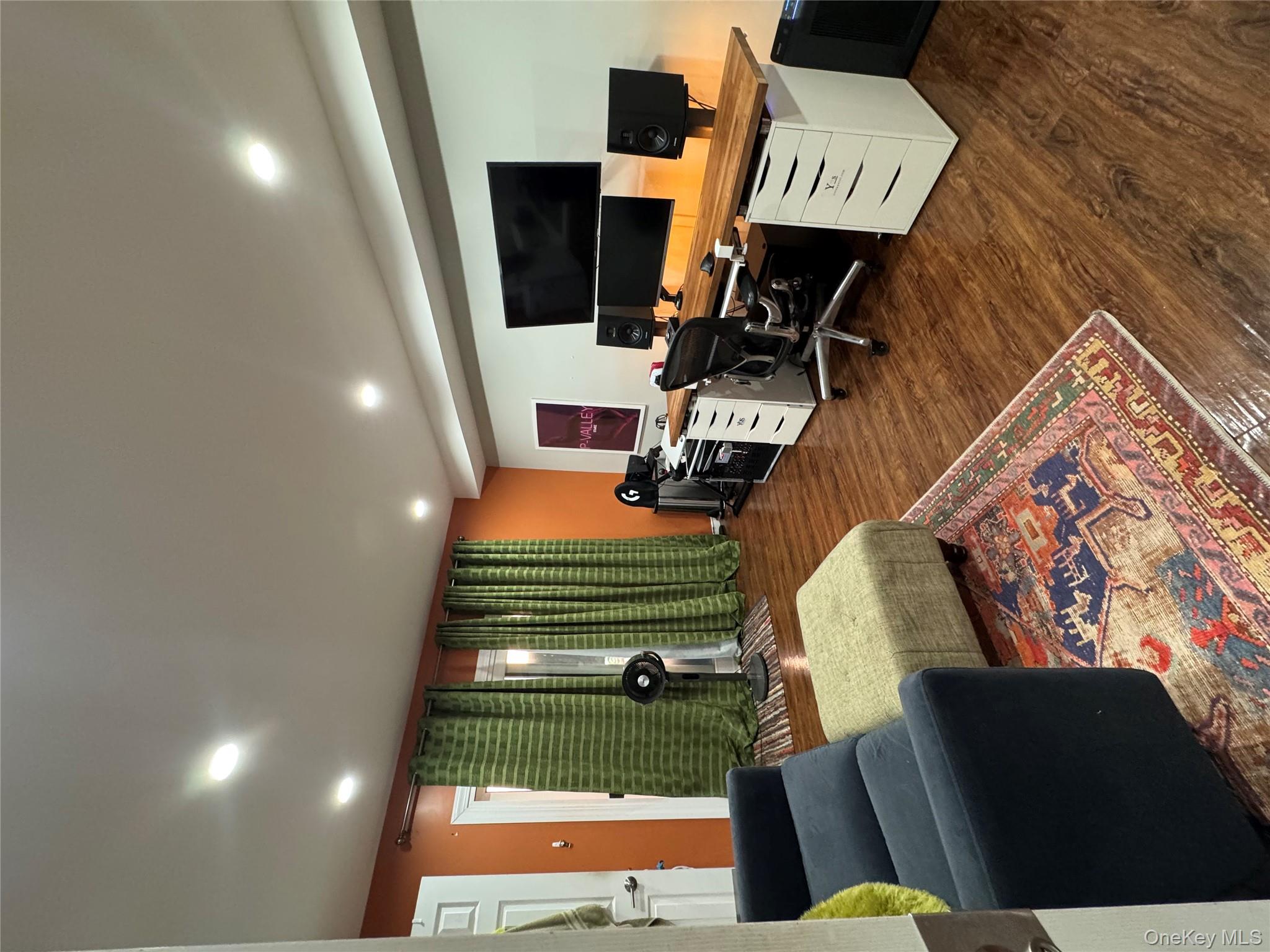 4406 Murdock Avenue, Bronx, NY 10466