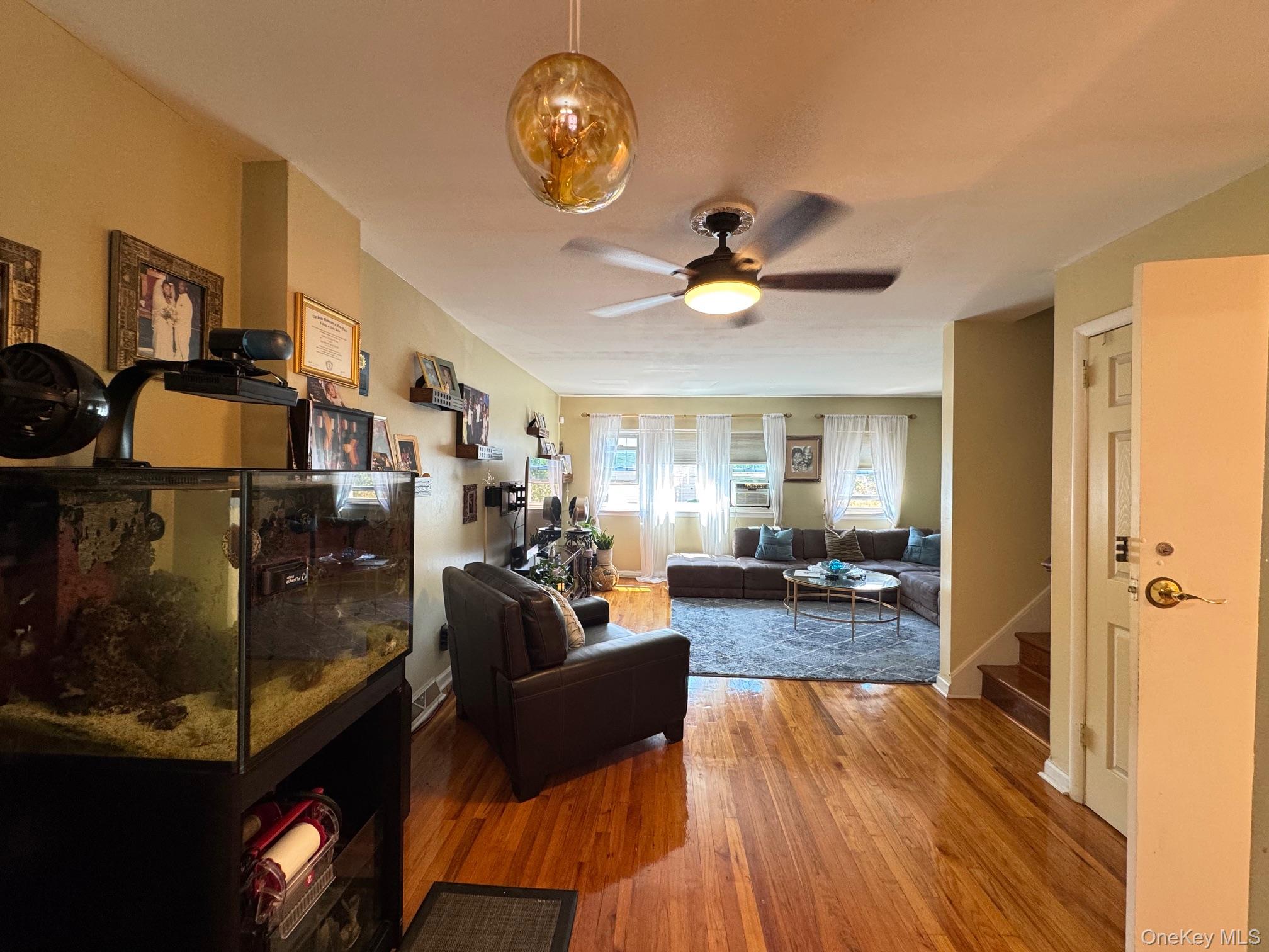 4406 Murdock Avenue, Bronx, NY 10466