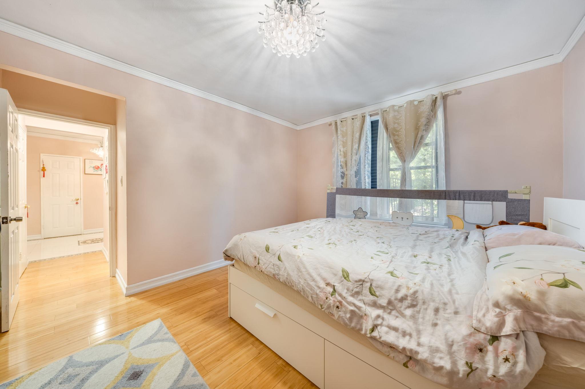 140-10 84 Drive # 2B, Briarwood, NY 11435