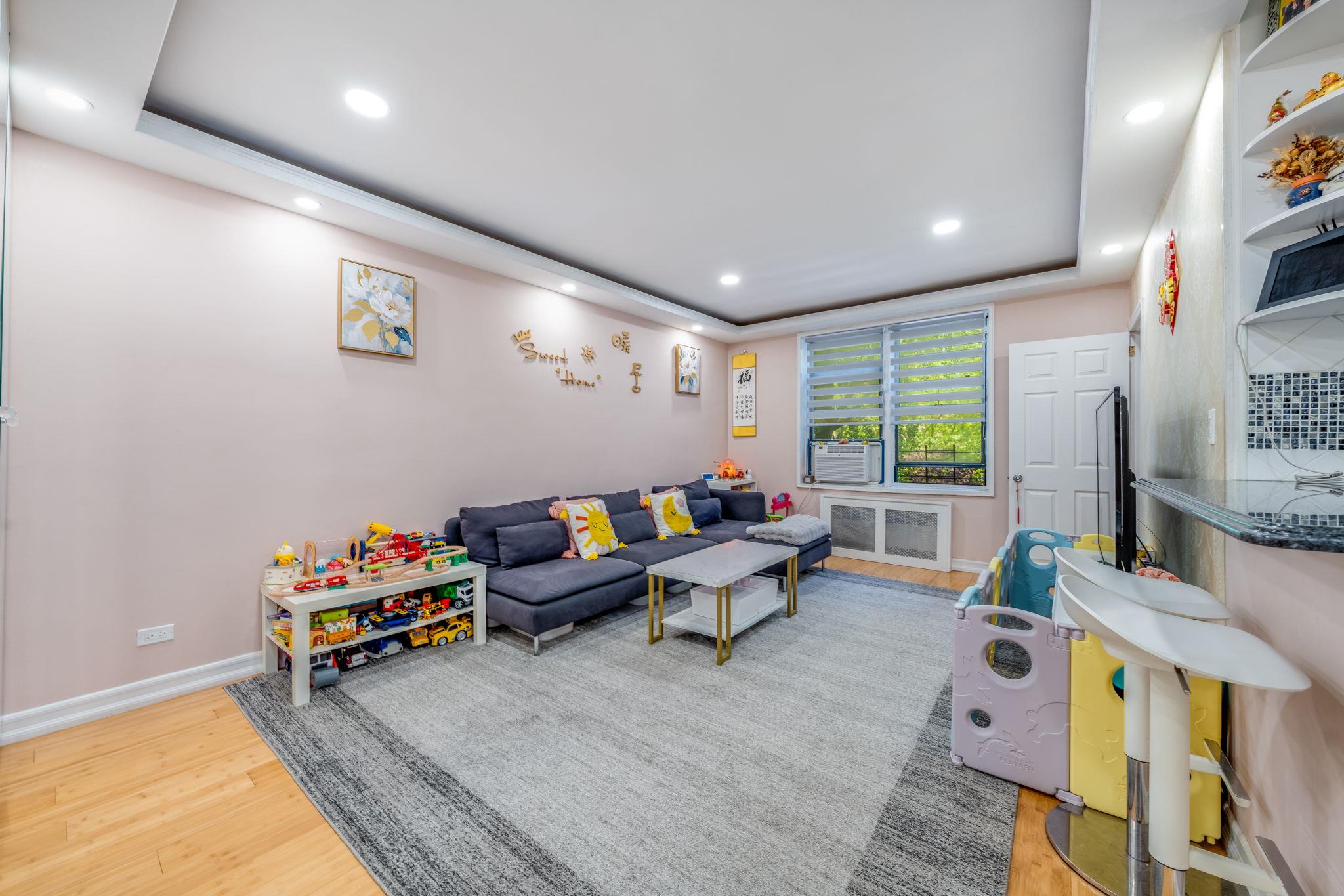 140-10 84 Drive # 2B, Briarwood, NY 11435