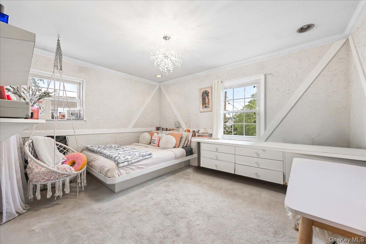 1127 Fordham Lane, Woodmere, NY 11598